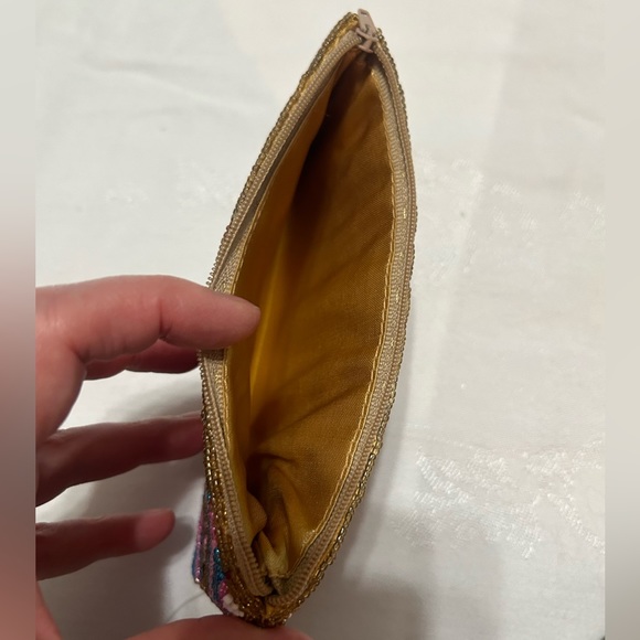 Hand made beaded wristlet new without tag - Picture 4 of 4